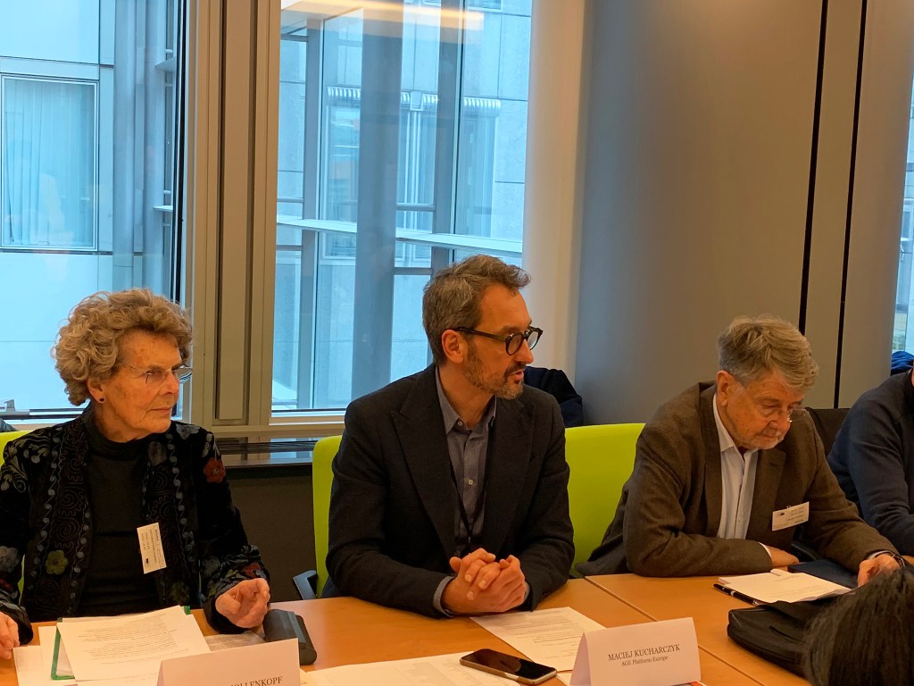 AGE Manifesto launched at the European Parliament