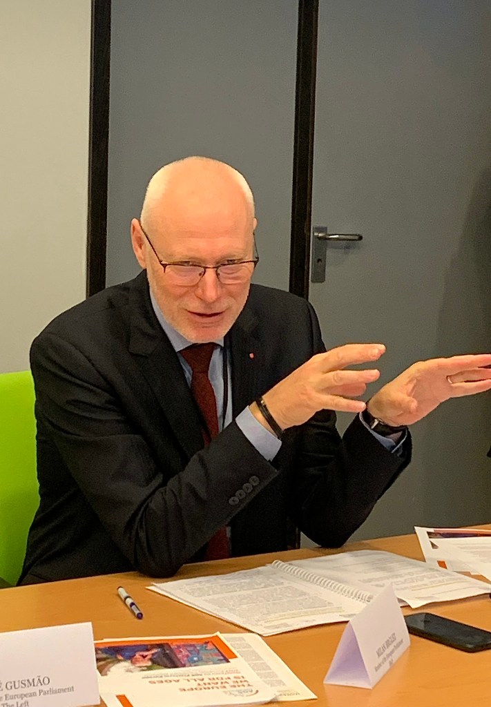 AGE Manifesto launched at the European Parliament