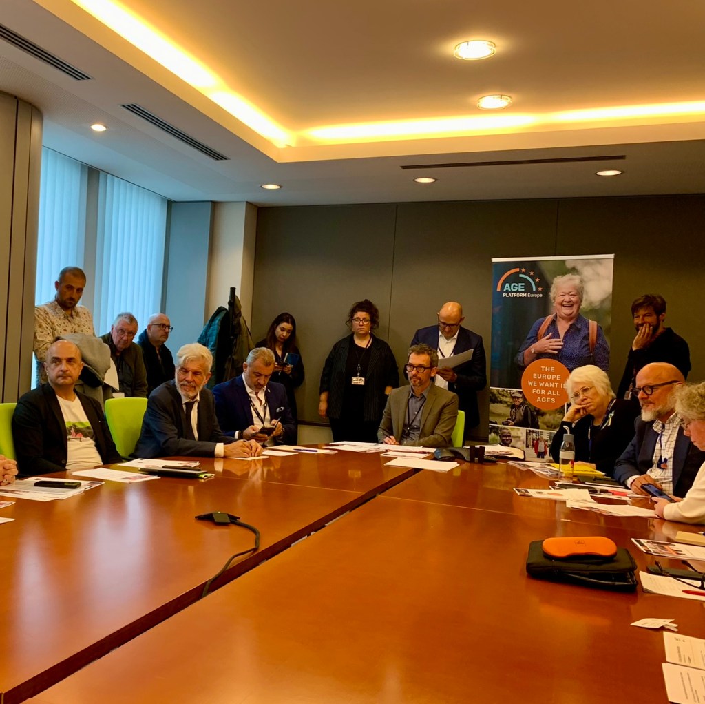 Group picture from the launch event